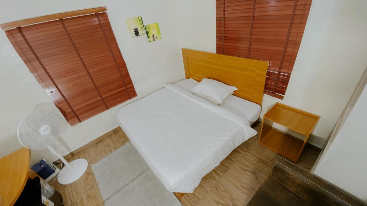 Taverna Lounge & Boutique Hotel Port Harcourt Exterior foto