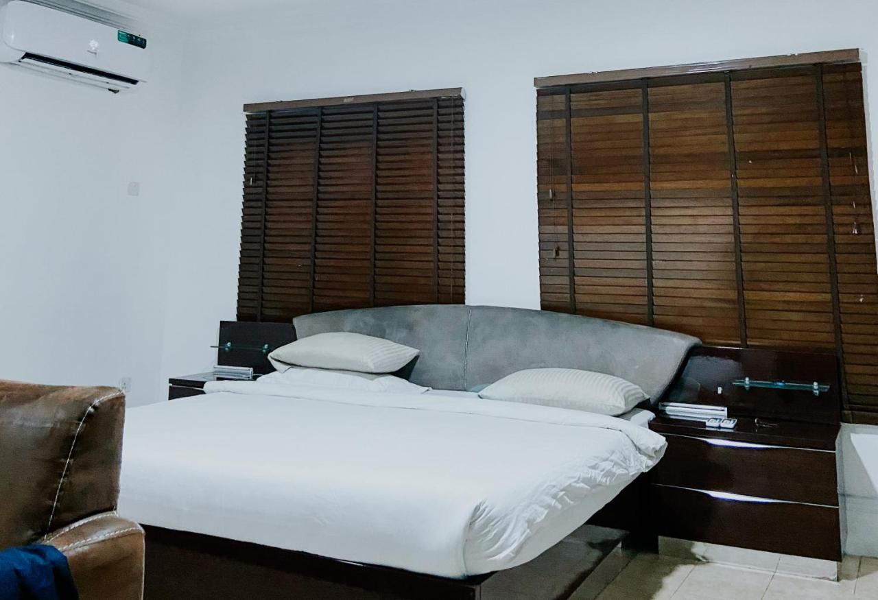 Taverna Lounge & Boutique Hotel Port Harcourt Exterior foto