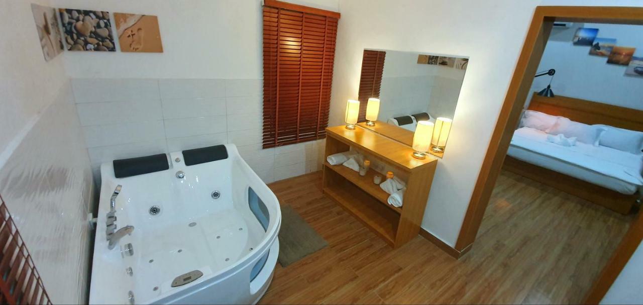Taverna Lounge & Boutique Hotel Port Harcourt Exterior foto