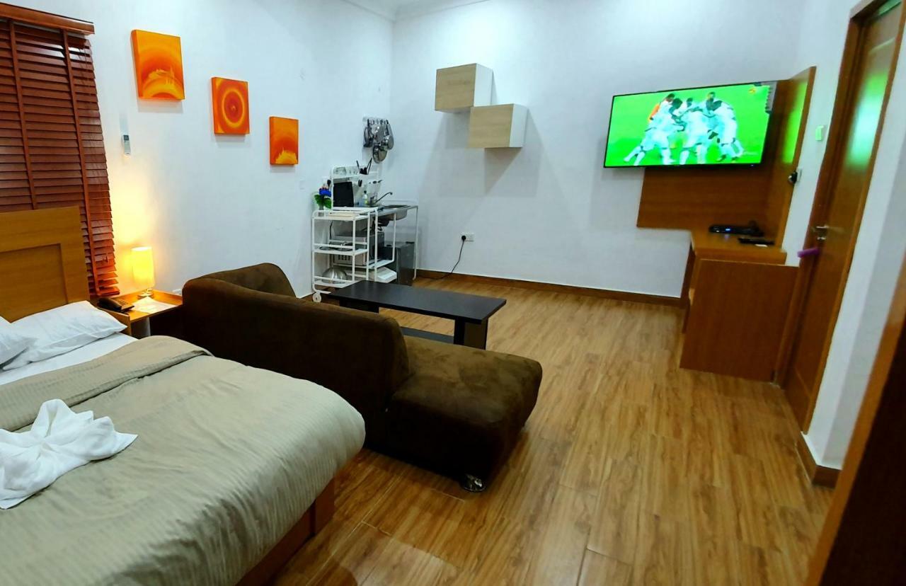 Taverna Lounge & Boutique Hotel Port Harcourt Exterior foto