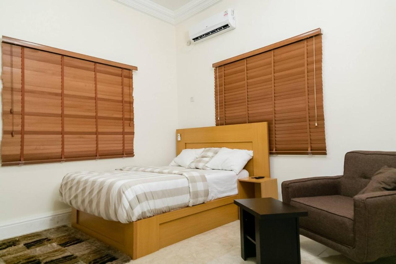 Taverna Lounge & Boutique Hotel Port Harcourt Exterior foto